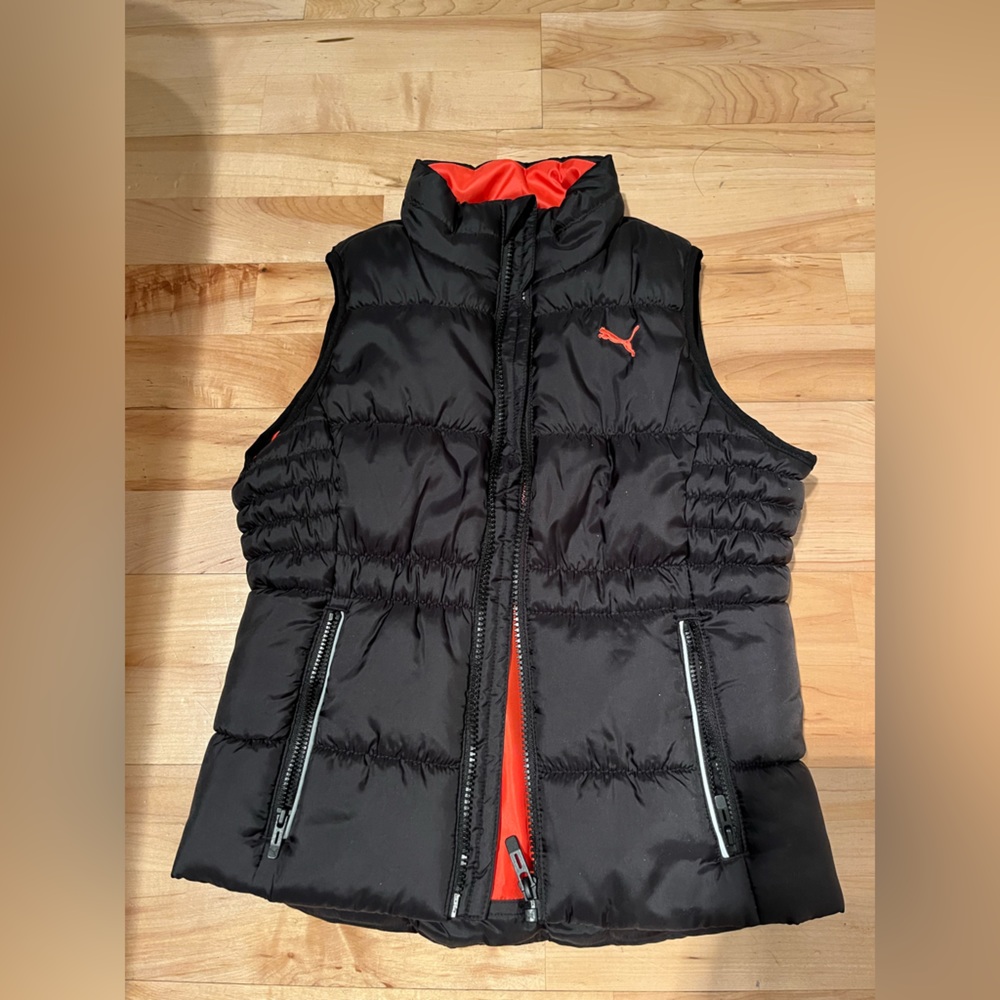 BNWT Girls size small puma padded vest